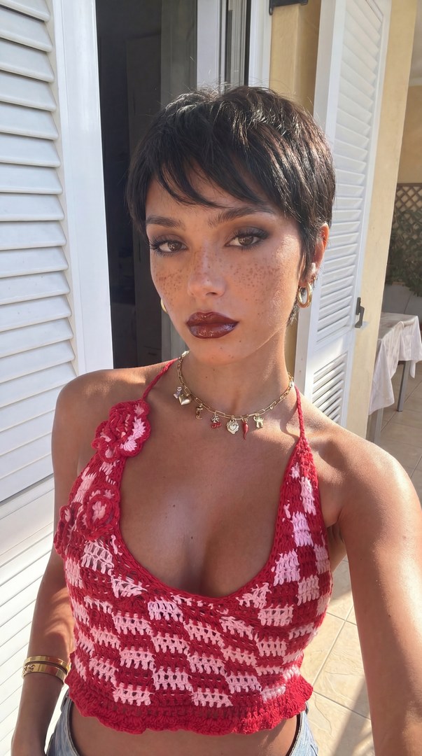 Pixie cut haircut try-on
